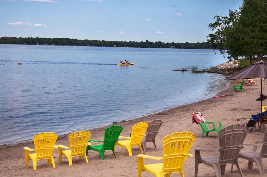 Mccreary'S Beach Resort 珀斯 外观 照片